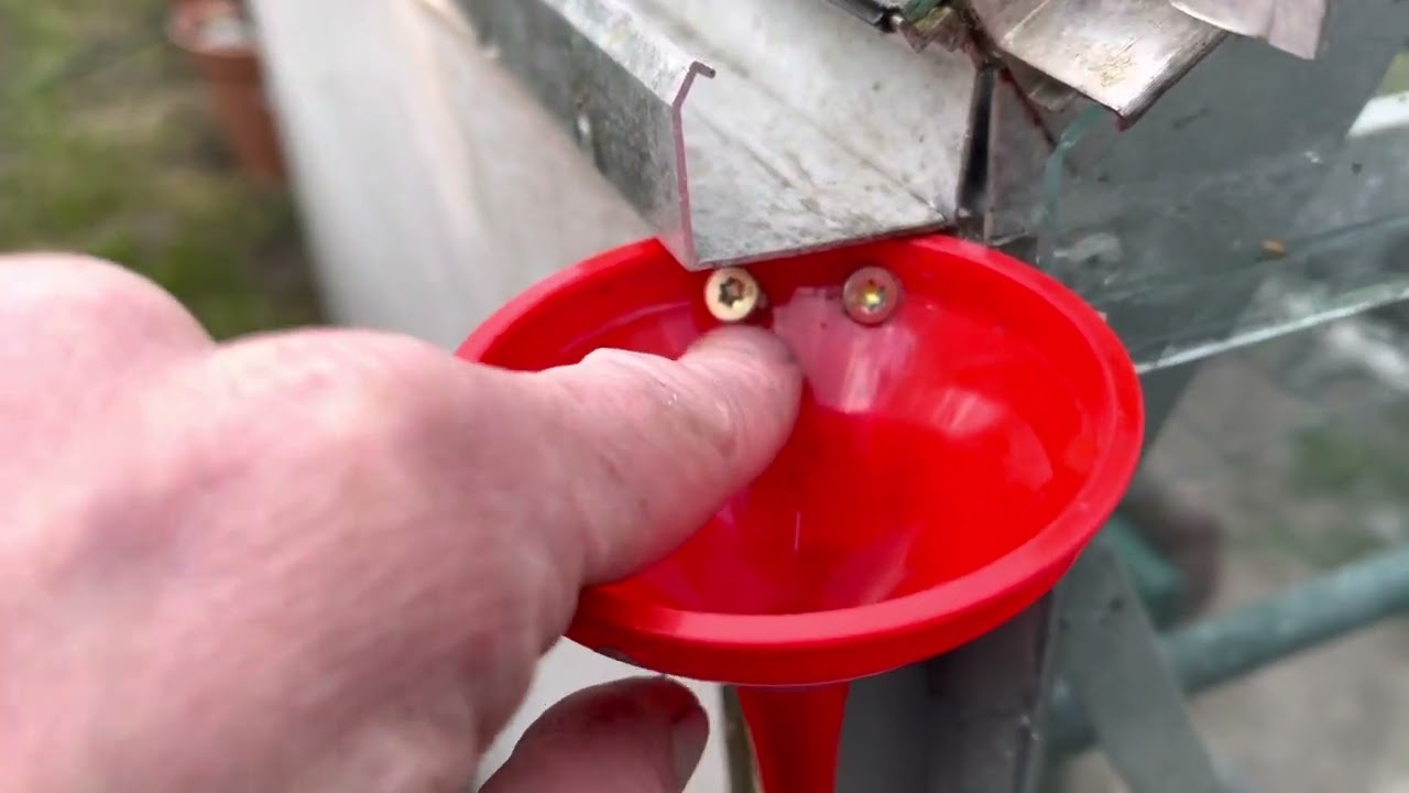 Cheap Greenhouse Gutter Idea DIY