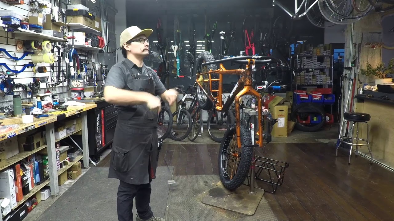 Custom Salsa Blackborow Build Timelapse