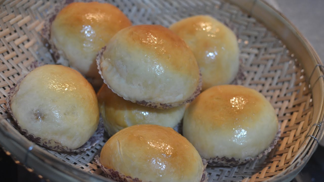Coconut jaggery Bun
