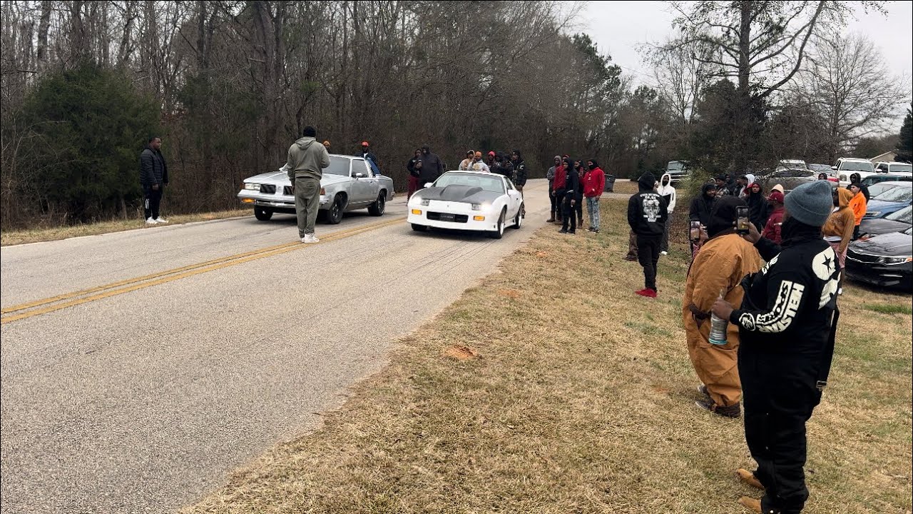 Country back road Street racing Camaro ftw vs cutlasss!!!!!!