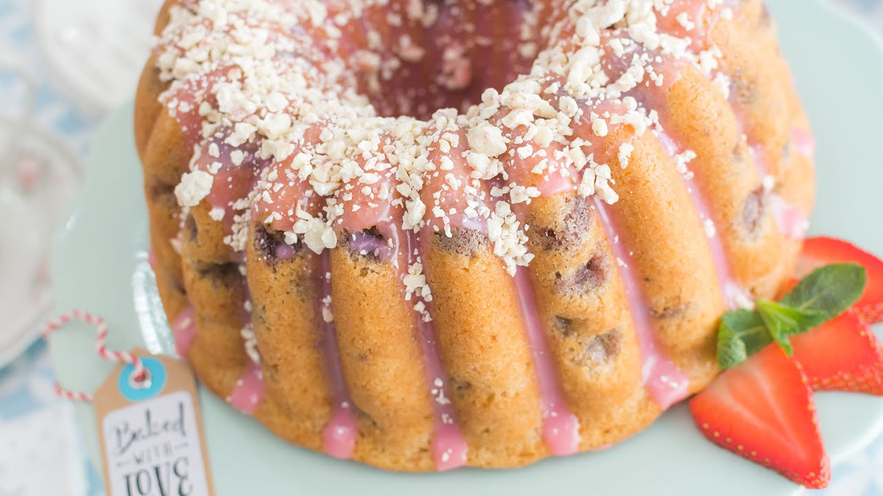 Bundt Cake de fresas y nata - Receta - María Lunarillos | tienda & blog