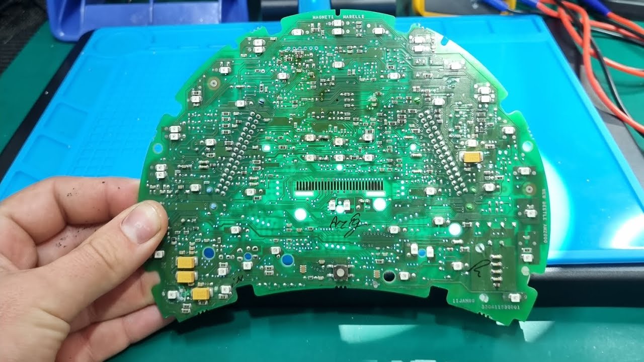 VW Beetle cluster repair - previous attempt at chip swap 😰