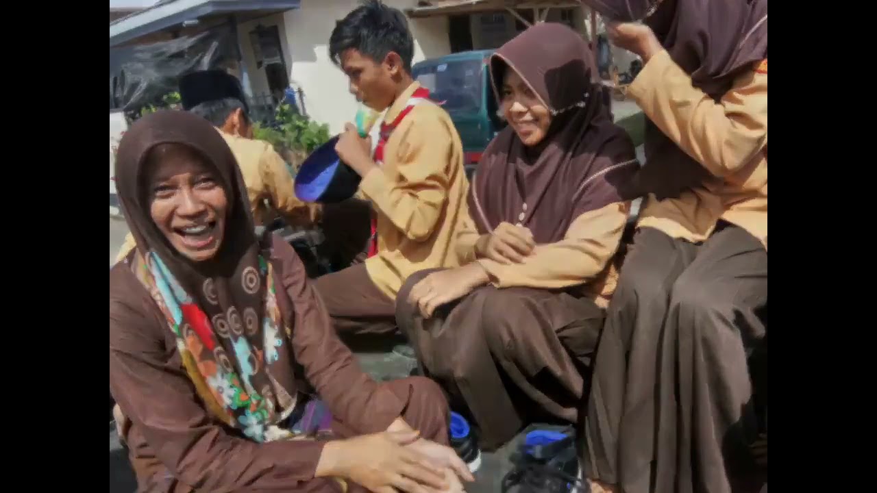siswa siswi smp amanatulloh bwi - 2017