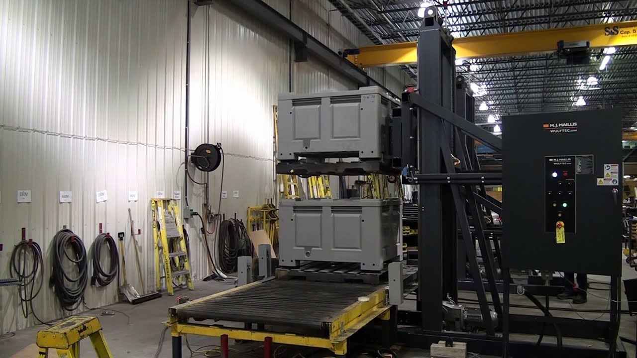 Wulftec Pallet handling solutions / Pallet Stacker