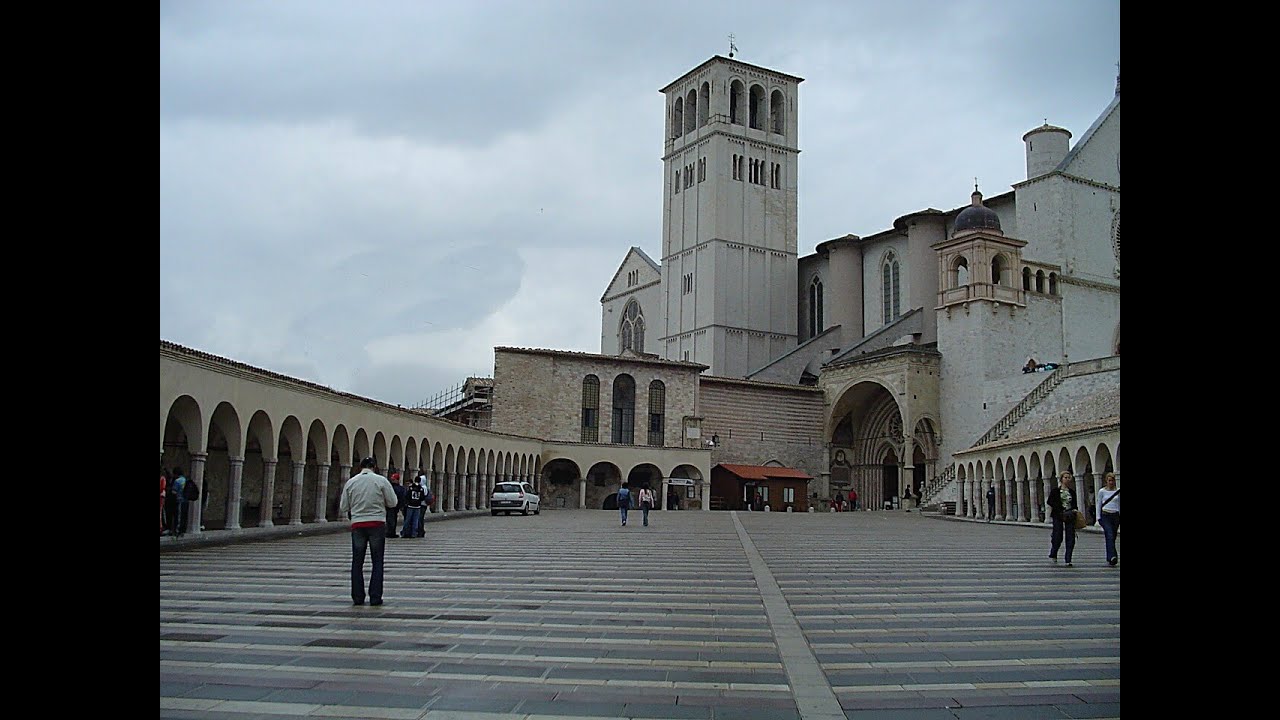 Assisi  basiliek St.Franciscus - Italy  (2005)