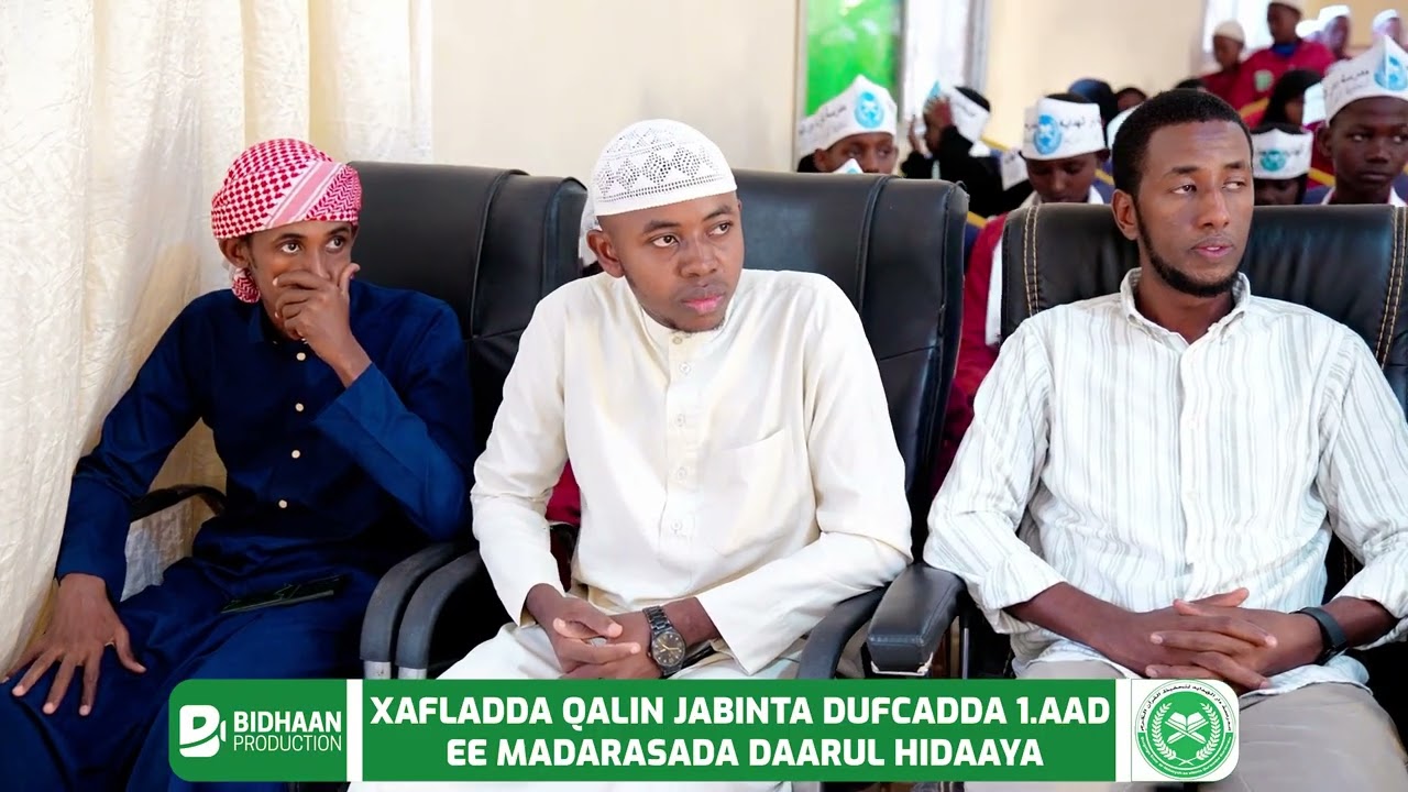 Xafladda Qalin Jibinta Dufcaddii 1aad Ee Madrasatu Darul Hidaaya Iyada Oo Dhameystiran