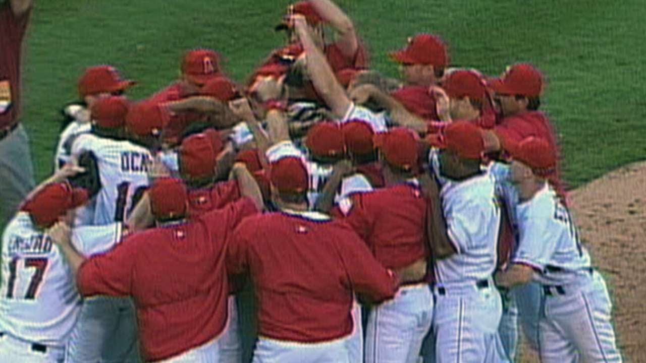 2002 ALDS Gm4: Angels defeat Yankees