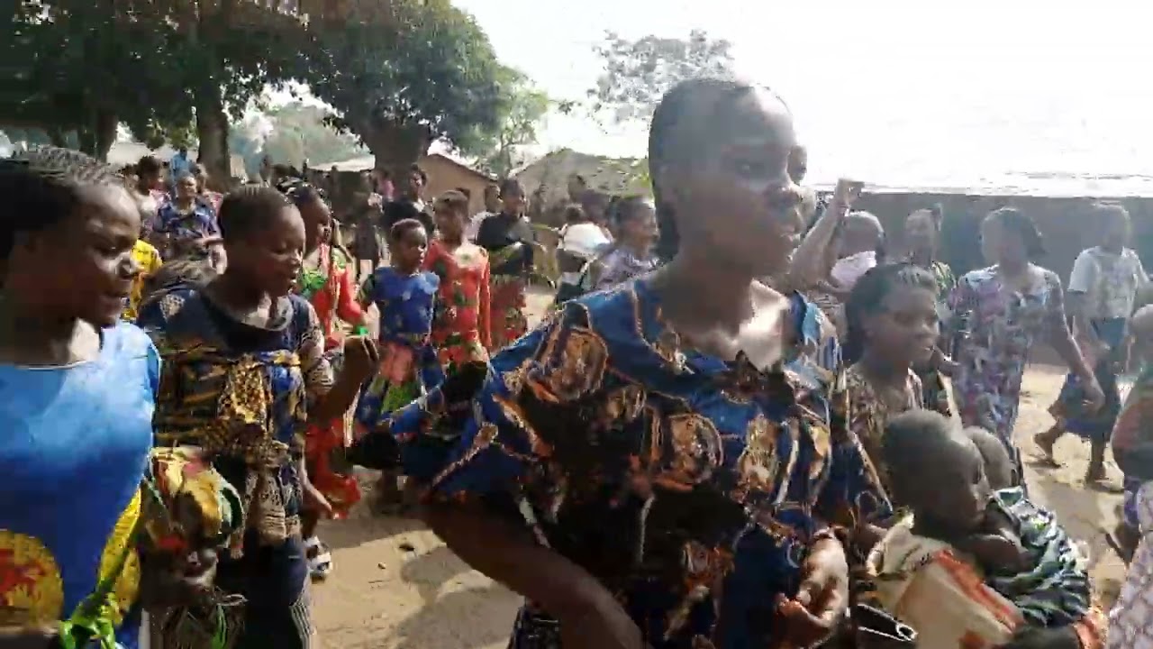 Bana ba tshibola ET tshinyama voir kamuesha, ntumba Amour