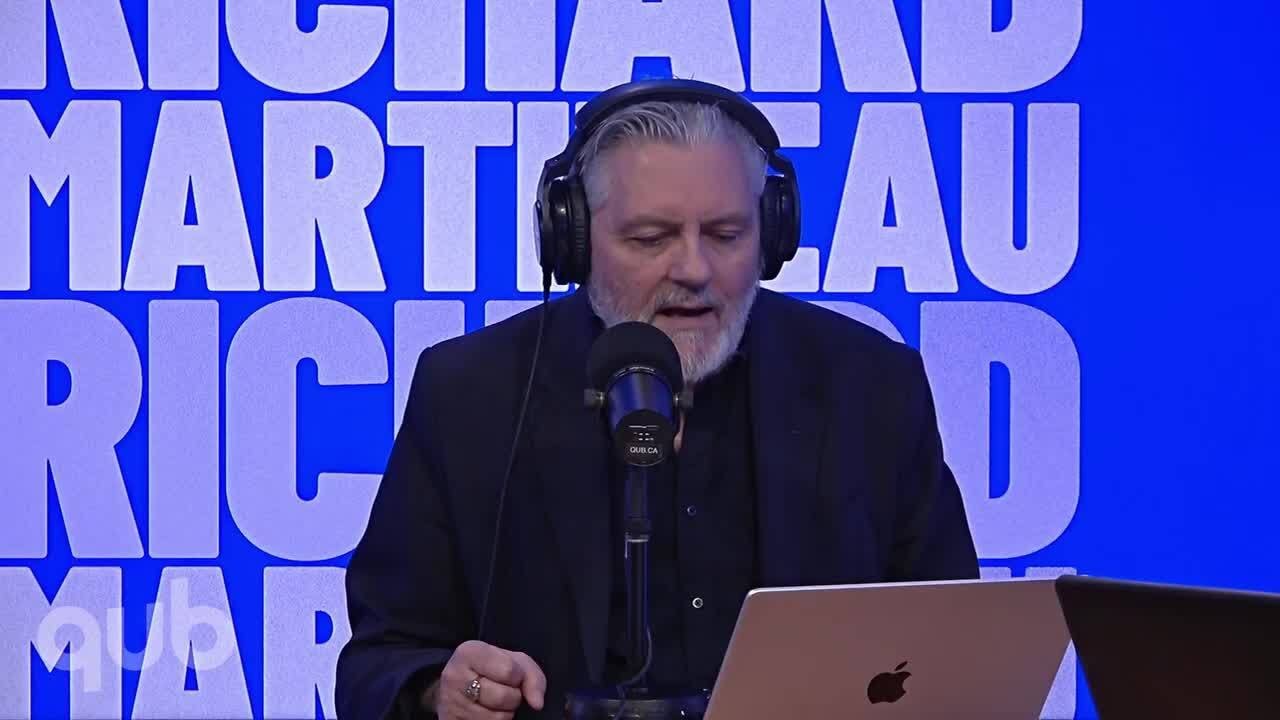 Elle refuse de porter son voile «par respect pour la clientèle», raconte Richard Martineau