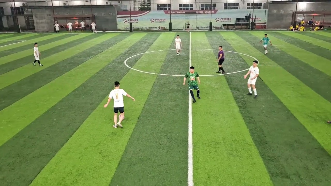 XELO 05 [GW 8] WHITE V GREEN