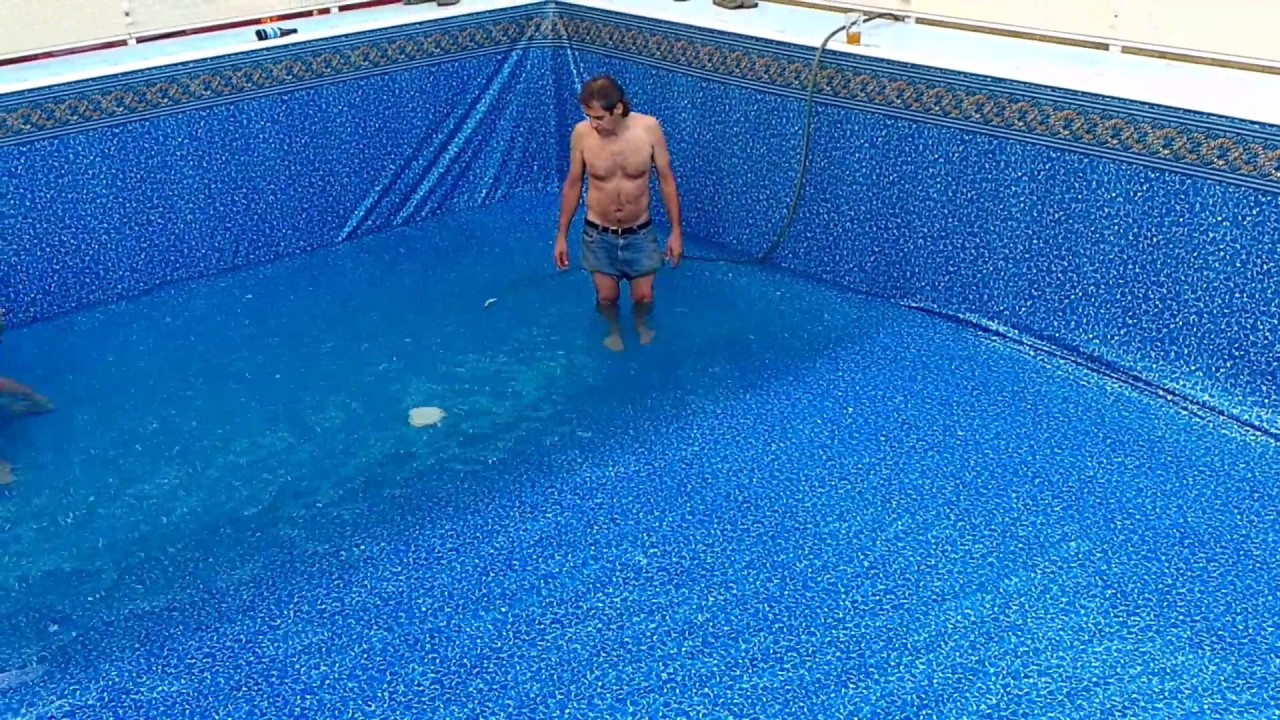 Poolfacts - kayak pool with a deep end