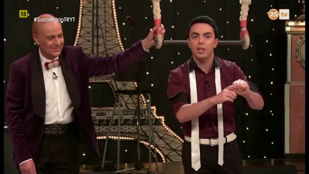 Mago explica el truco del pañuelo. Magia en televisión