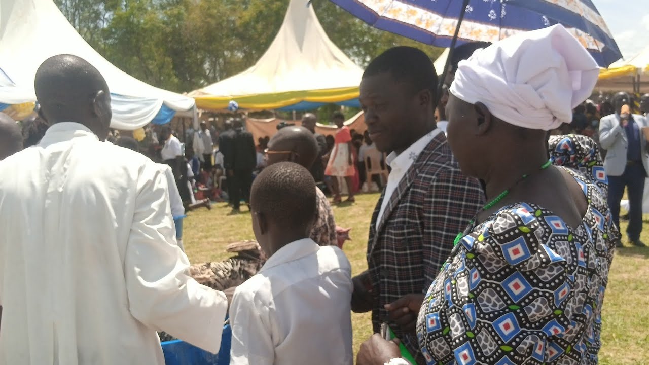 How Comedian Dolopiko excited over 20,000 guests during Catholic church fundraising