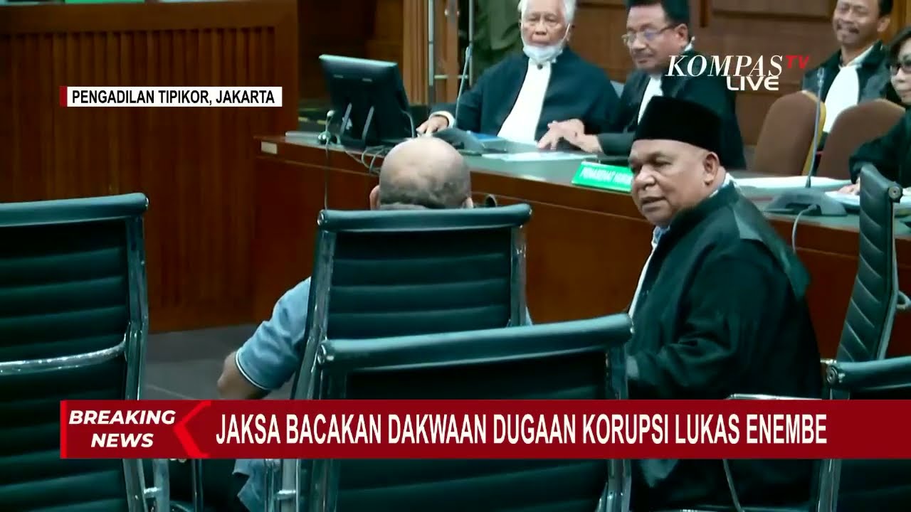 EMOSI! Terdakwa Korupsi Lukas Enembe Teriak di Ruang Sidang