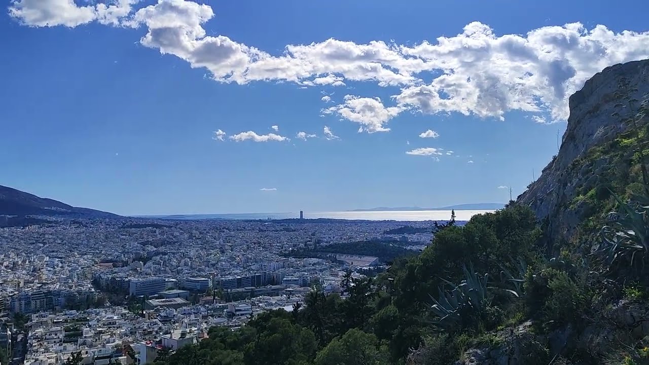 Афины,панорама города на верхней части холма Ликавитос. 