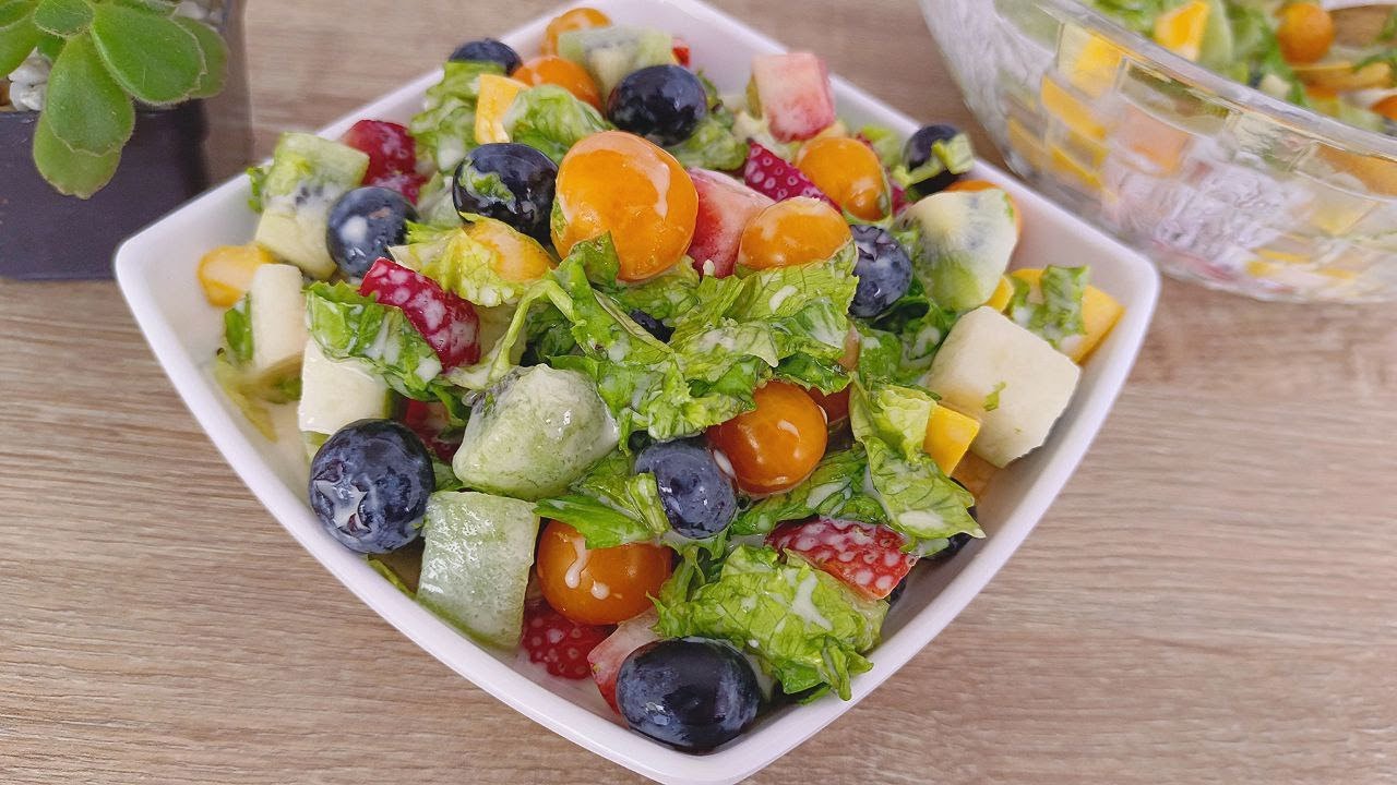 💥🫐 The most nutritious, colorful, healthy, and delicious lettuce and fruit salad. 🍓🤤