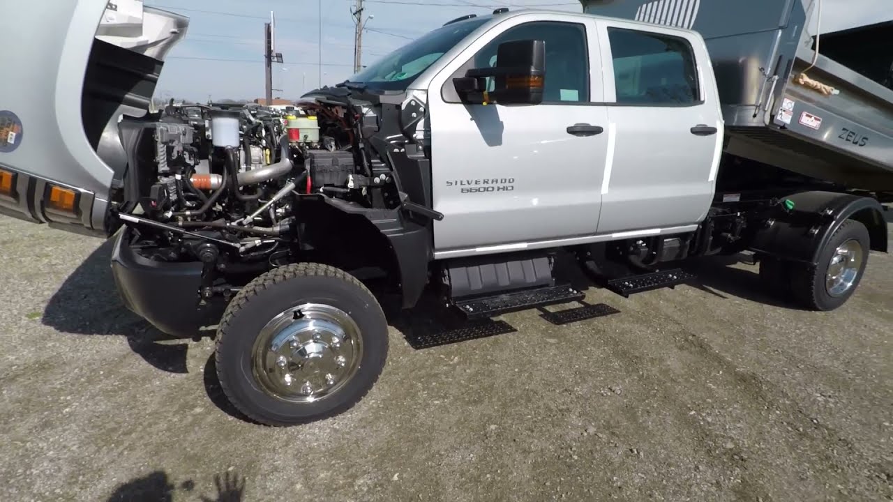 Silverado 5500HD 4x4 Crew Cab Dump Truck Walkaround
