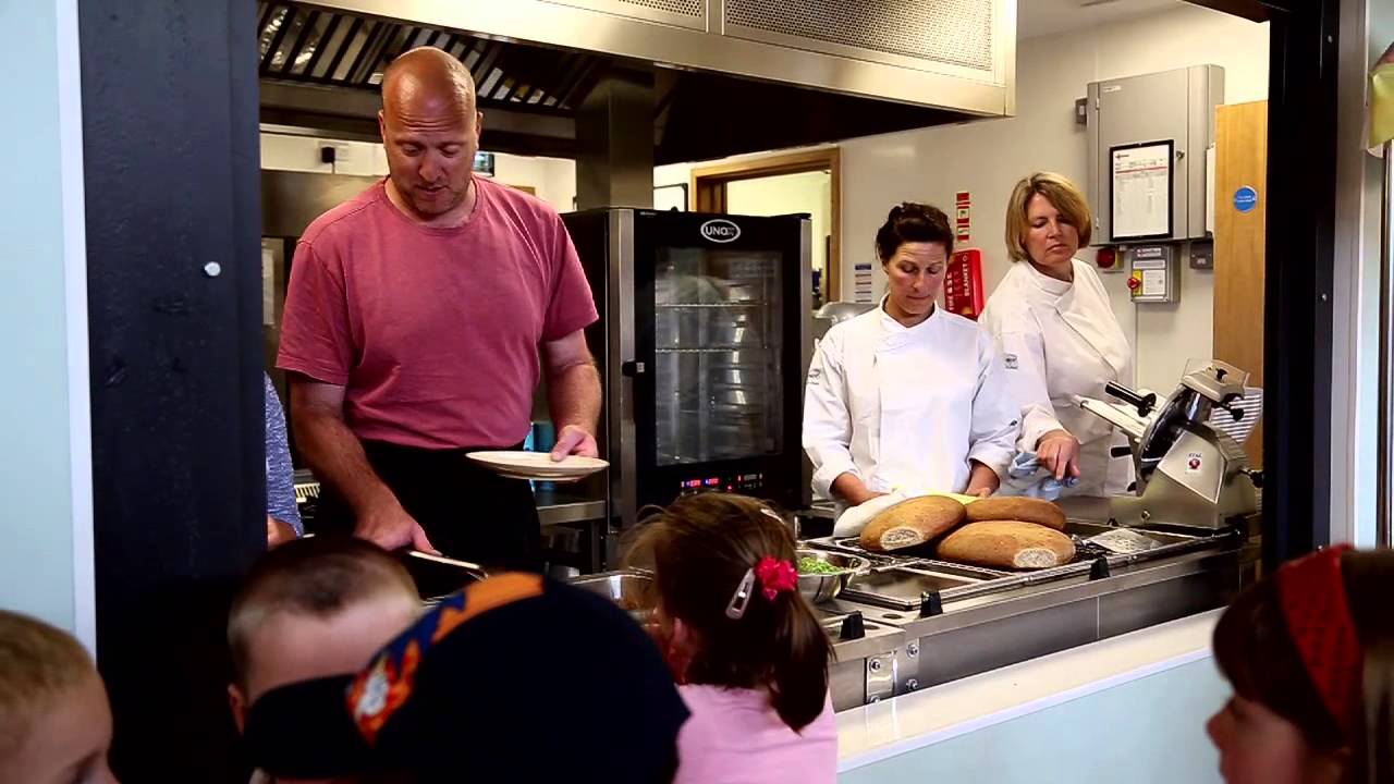 Parents Volunteer in the School Kitchen