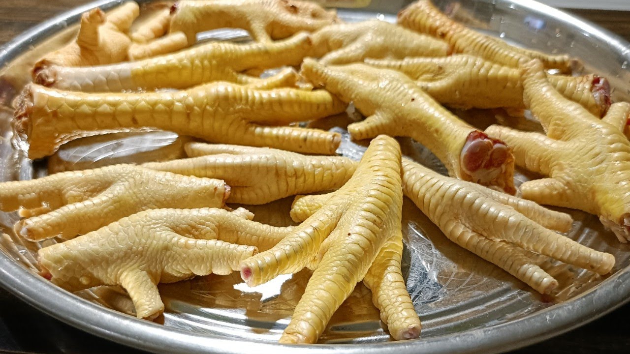 मुर्गी के पंजे कैसे साफ़ करते हैं?और कैसे बनाते हैं?Murgi ke panje recipe/Chicken recipe/Meat recipe