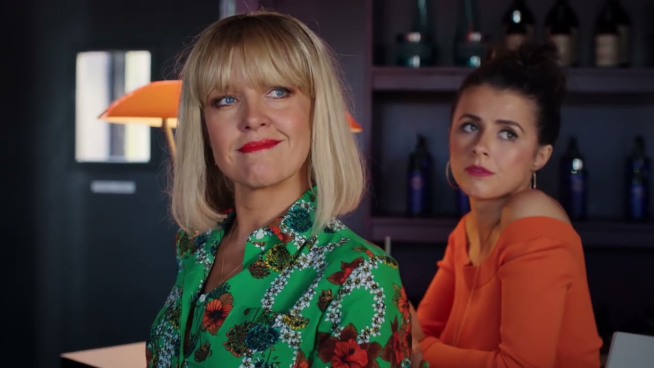 Agatha Raisin  S02E01   The Wizard of Evesham