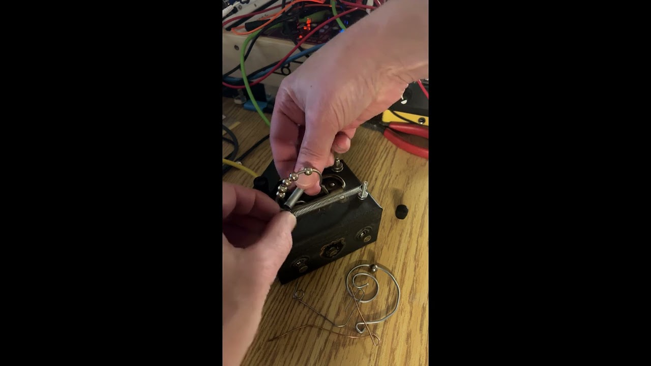Coin Bank Noise Box -Glitch - Drone - by FrankenMusik