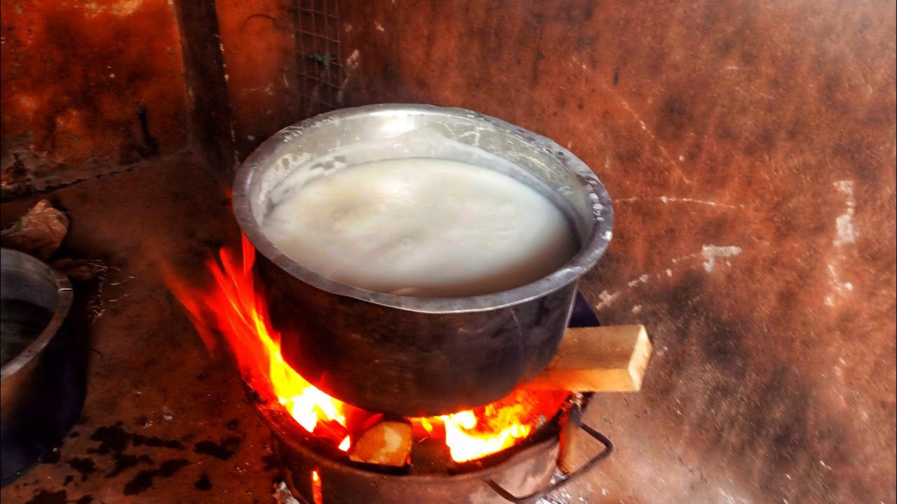 PREPARING  MOST DELICIOUS LOCAL UGANDAN PORRIDGE  #africanvillagelife #africa #villagefood