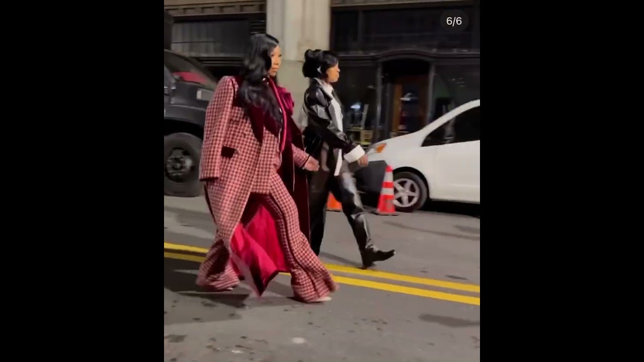 Brandy and Monica BTS Photo Shoot for The Boy Is Mine Tour 