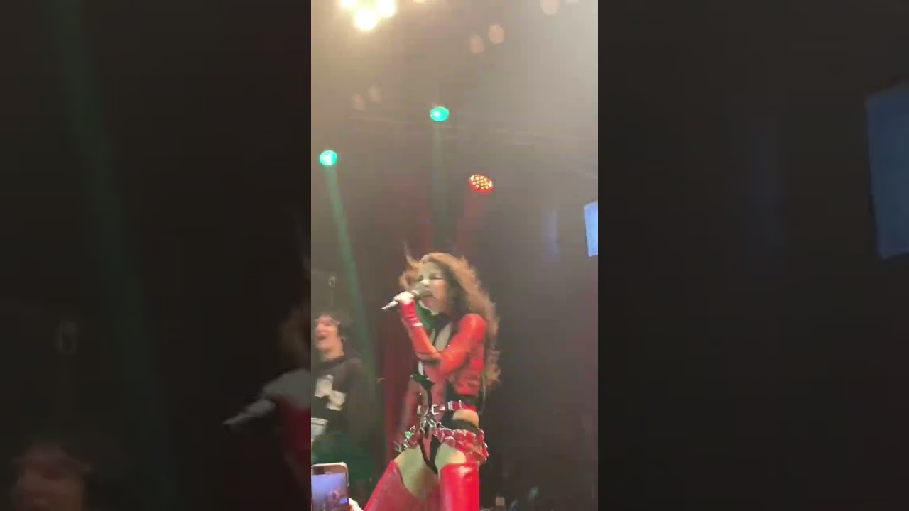 Винтаж и SKIDRI, DVRKLXGHT спели Плохую девочку