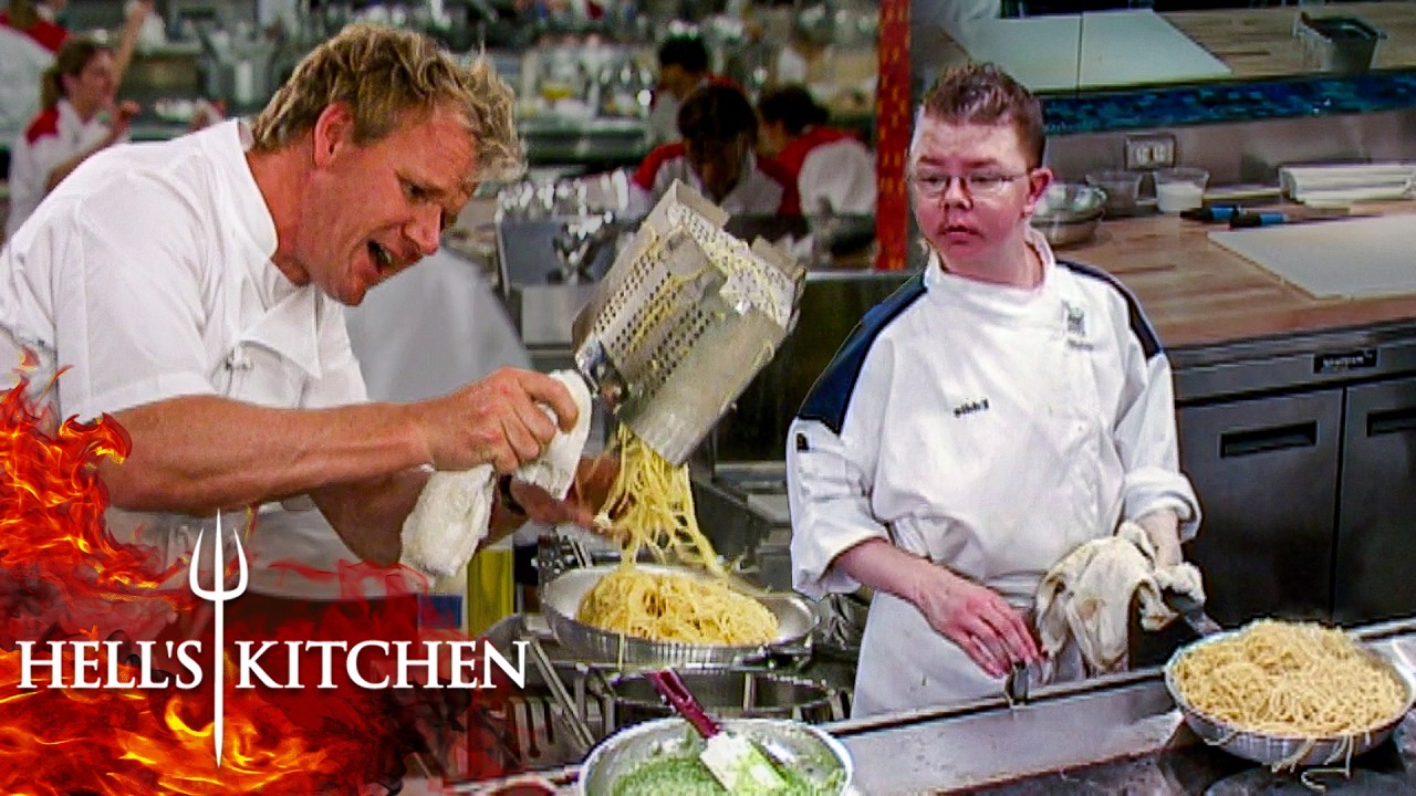 Chef Ramsay’s Fuming as Burnt Fish & Spaghetti Chaos Leaves the Men in Shambles | Hell's Kitchen