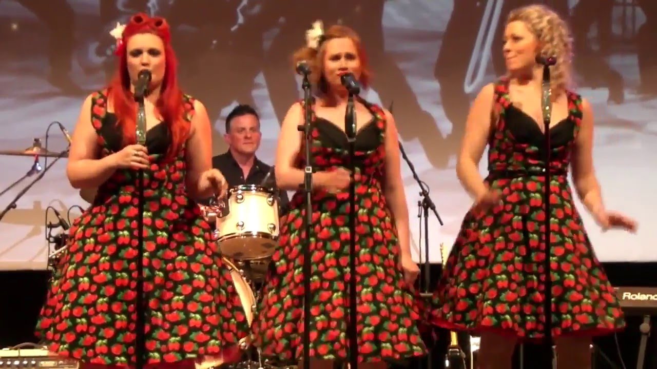 Pepper Blondes - All shook up /Shake rattle & roll /Do you love me /Johnny B.Goode (Cesenatico 2016)