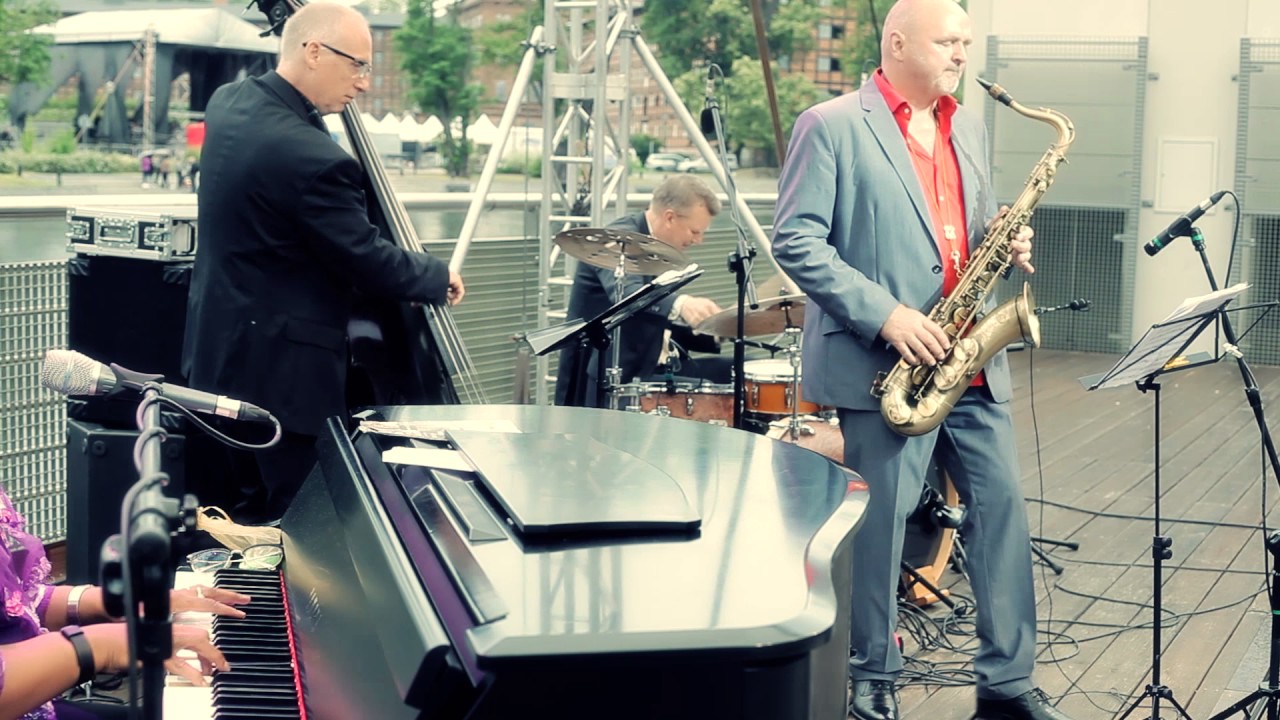 Karen Edwards & Eljazz Trio // concert (PURPLE RAIN part3)