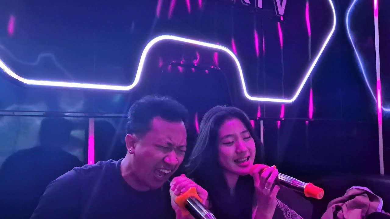 China 2025 Vlog Day 8: HEMIN AND JIMMY JOIN FOR CHONGQING YAY (Worst karaoke singing ever)