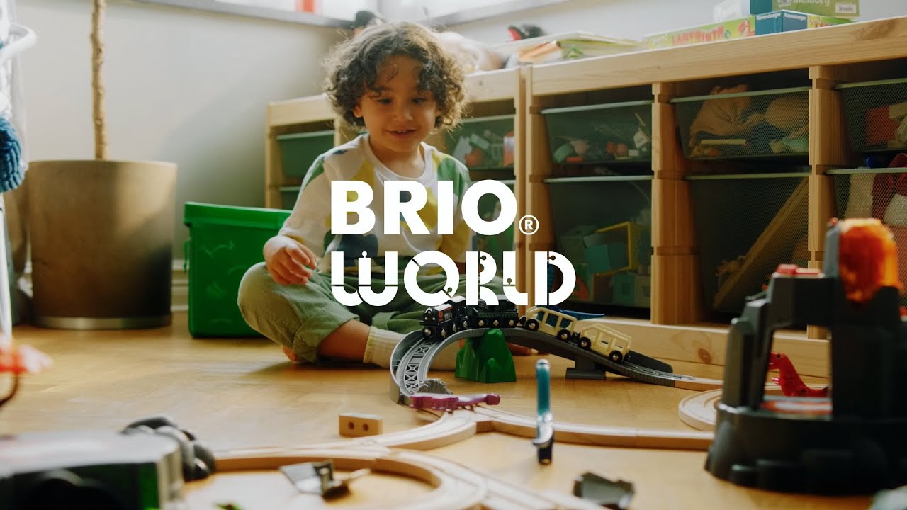 Let your imagination roar with the BRIO World Dinosaur Range🚂🦖