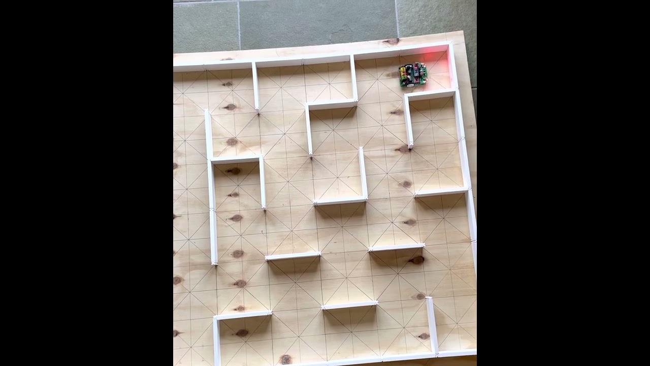 Ukmarsbot running a diagonal