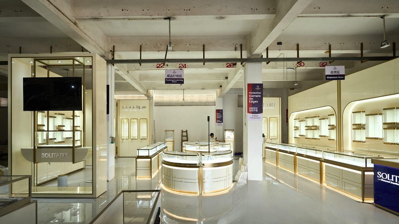 Luxury Jewelry Store Interior Design | Custom Display Cabinets & Glass Showcase by Penbo Display