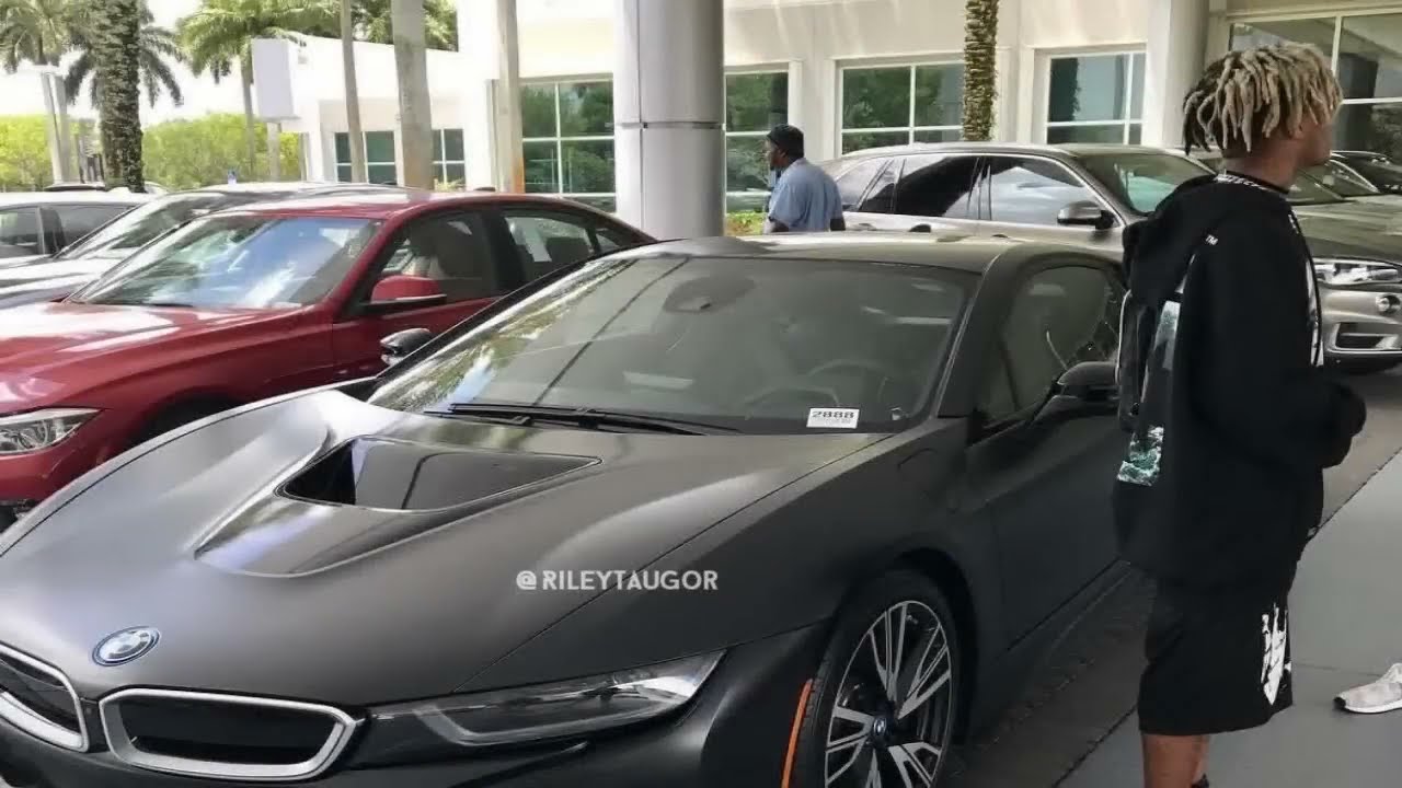 XXXTentacion — ездит на BMW i8