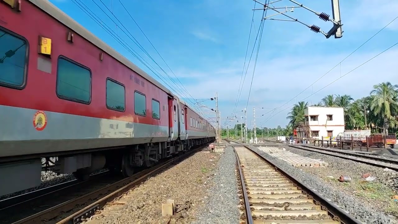 22831 howrah yesvantpur weekly express #indianrailwas 