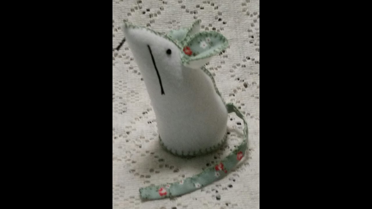 Mouse Pin Cushion Tutorial