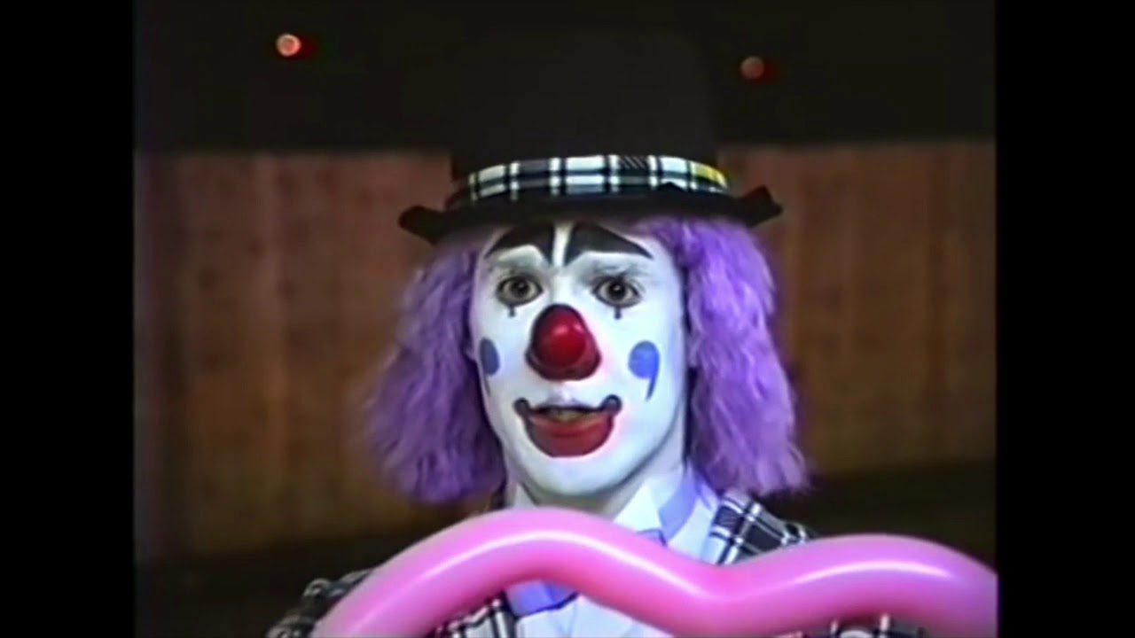 Making Balloon Animals With Dingy the Clown 1990