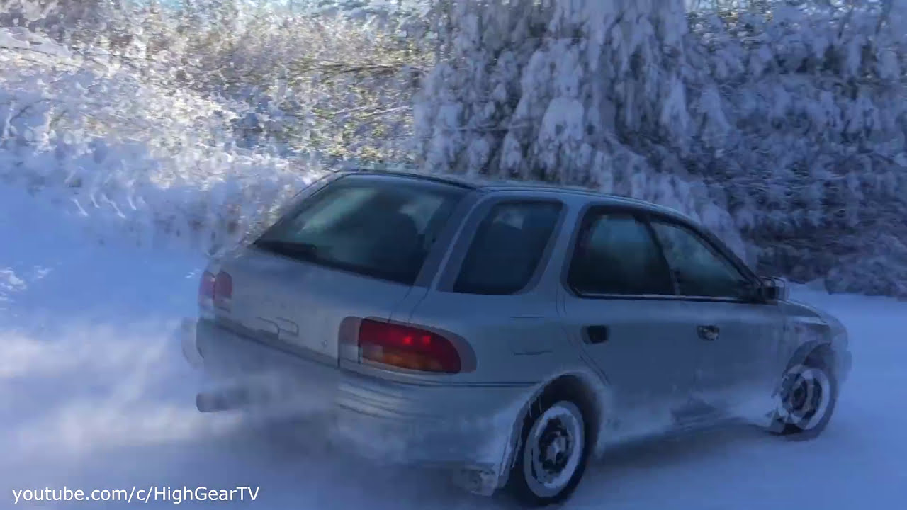 Impressive Subaru Impreza 2.0 Wagon Drifting On Snow