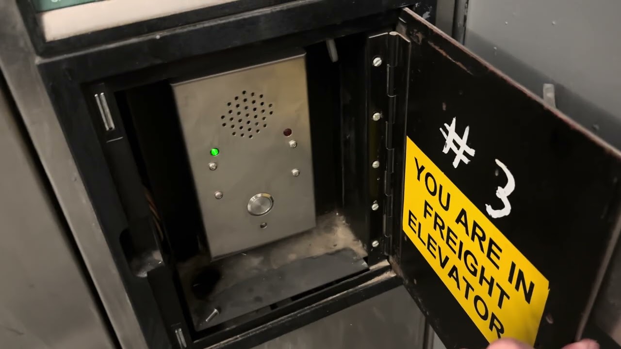 1988 Dover Oildraulic Service Elevator @ Bridgewater Commons in Bridgewater, N.J.