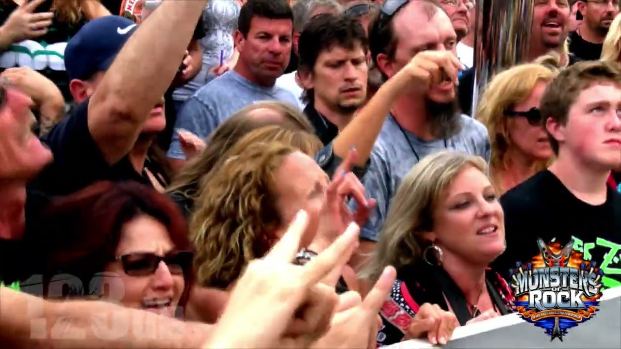 KIX - LIVE on the Monsters of Rock Cruise