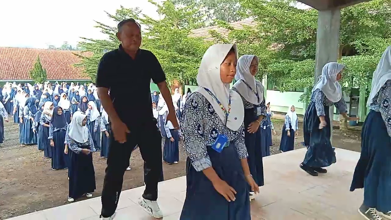 Senam anak Indonesia hebat ala neduraja