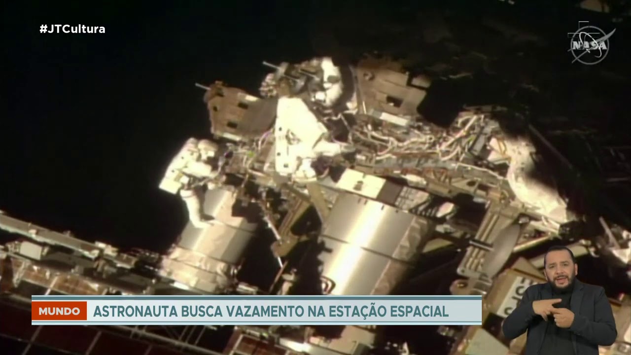 Tripulantes da Esta&ccedil;&atilde;o Espacial Internacional procuram vazamento em nave russa