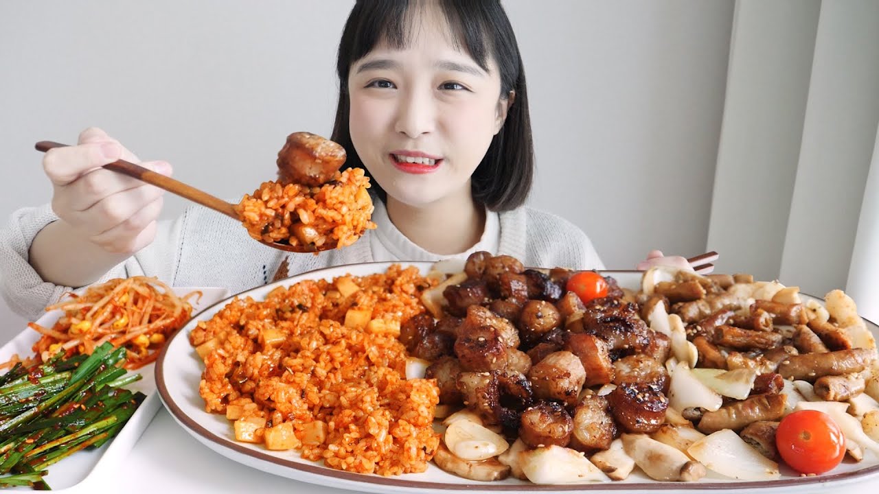 고소한 곱창 대창과 깍두기볶음밥 먹방 _ 육즙 팡팡 사랑하는 대창! 오독오독 김치볶음밥!❣대창 먹방 :D