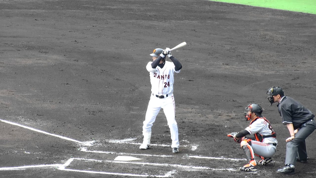 巨人軍　沖縄キャンプ紅白戦　高橋由伸三振　2013.2.14