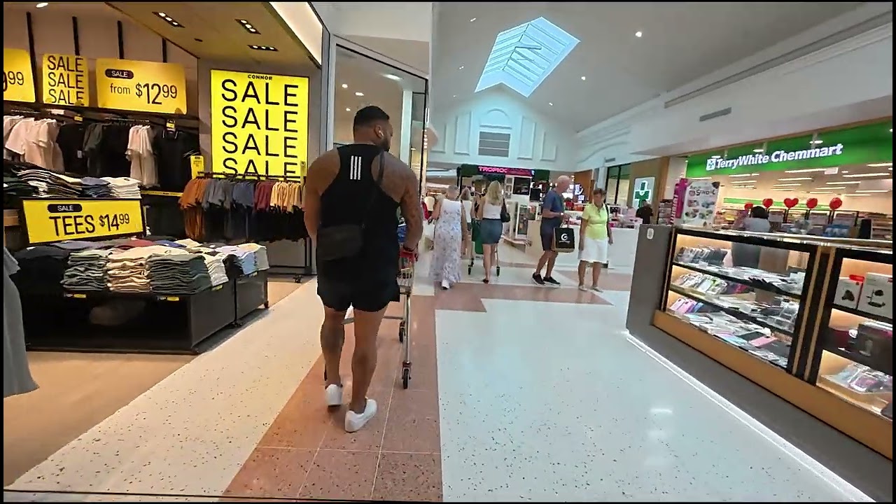 Runaway Bay Shopping Centre