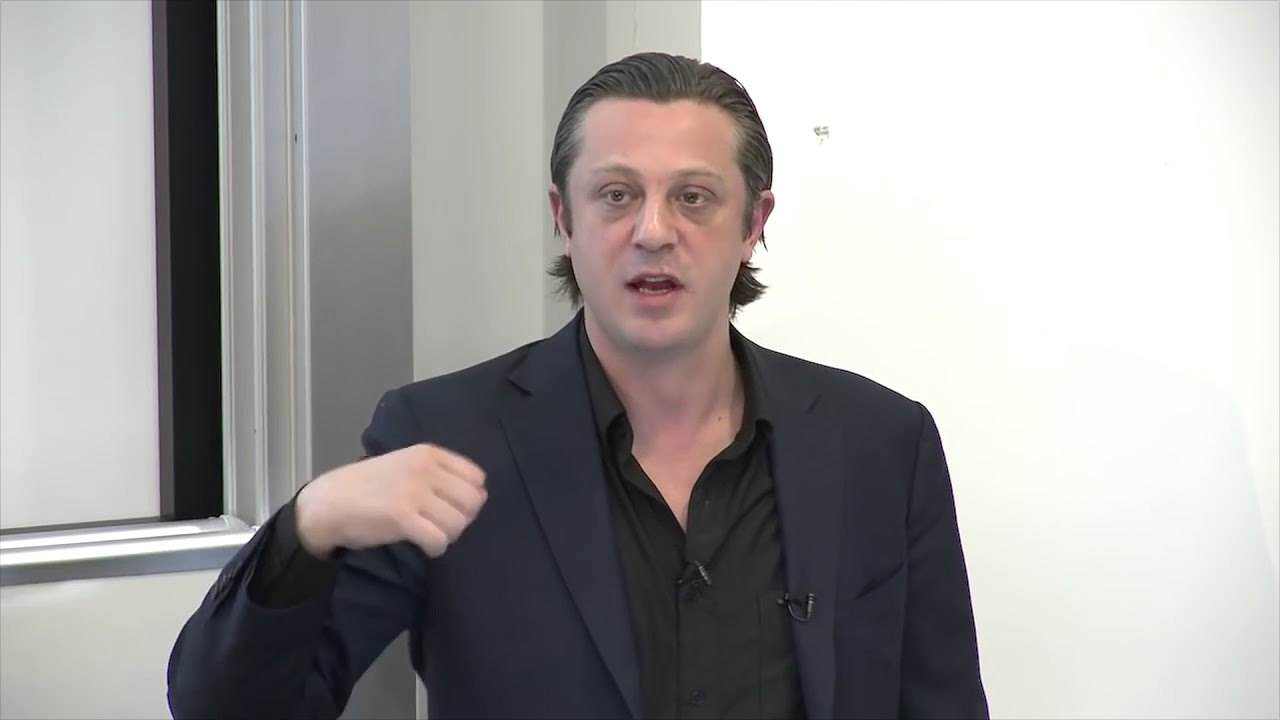 Антон Крейл объясняет, чем занимается трейдер в инвестиционном банке