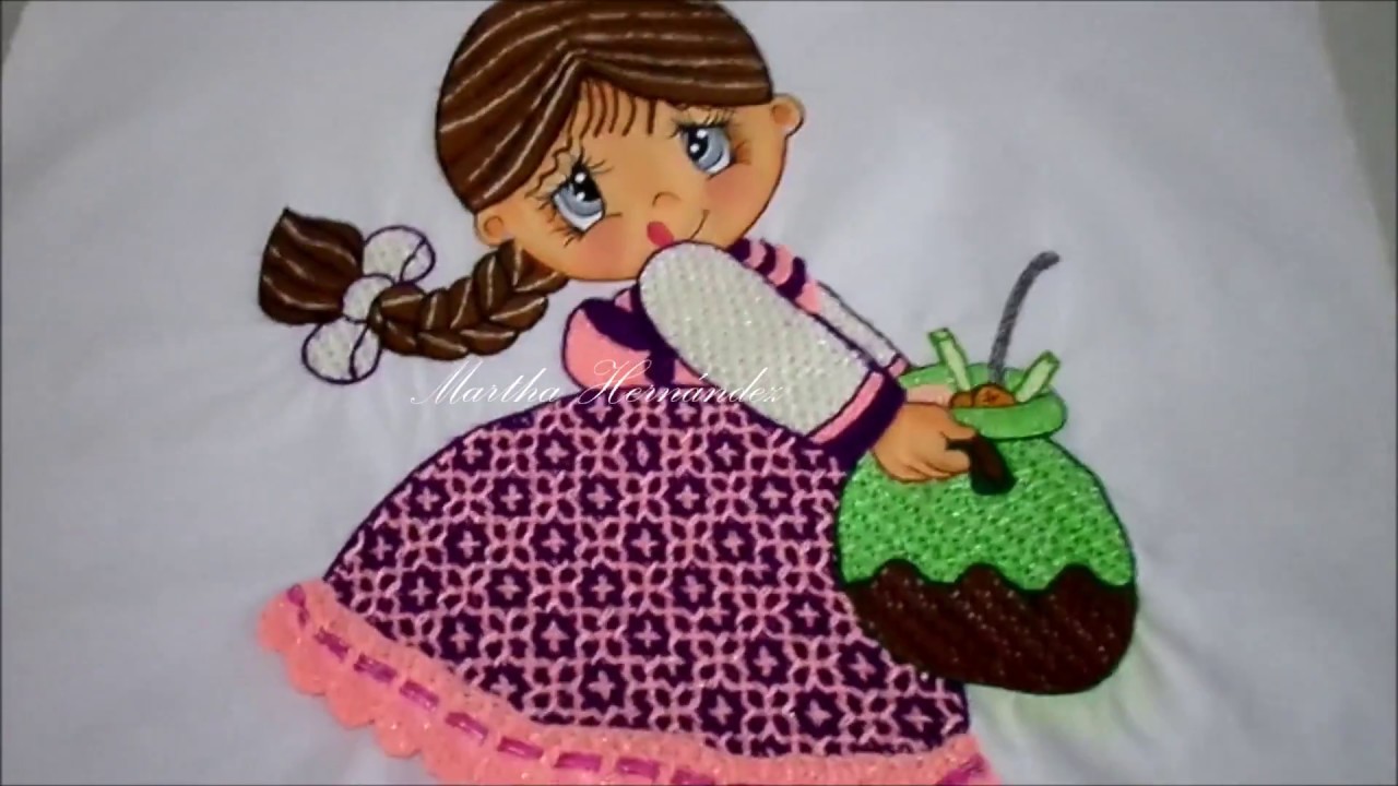Bordado Fantasía Niña Ponche Terminada