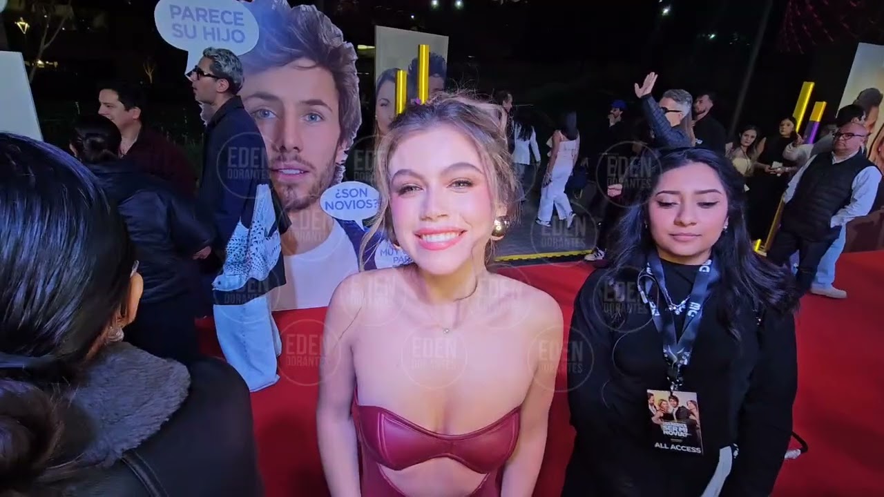 ISIDORA VIVES Llega con su novio LASSO a la premier QUIERES SER MI NOVIA? La actriz piensa en grande